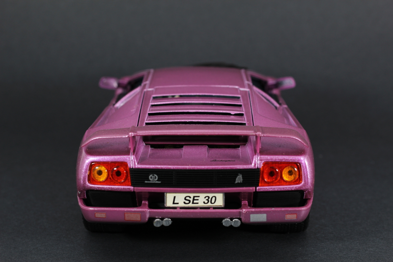 Illustration for article titled ROTB: Maisto Lamborghini Diablo SE30